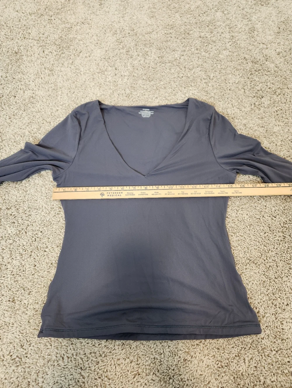 Suuksess Fitted Buttery Soft V-Neck Long Sleeve Top Size Large - Picture 4 of 5